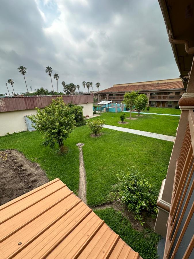 Lone Star Inn & Suites Harlingen Exterior foto